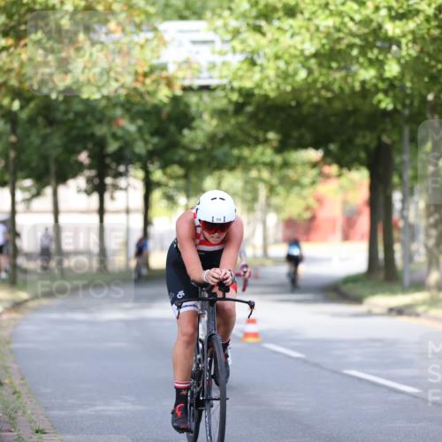 11.08.2024 - GEWOBA Citytriathlon Bremen H.Heesch http://msf.ph/oto/6770500 11.08.2024 10:38:12 Radfahren 3, 52, 56, 94, 95 meine-sportfotos.de
