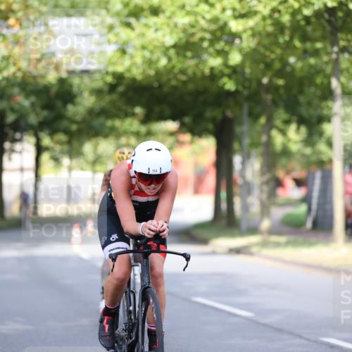 11.08.2024 - GEWOBA Citytriathlon Bremen H.Heesch http://msf.ph/oto/6770514 11.08.2024 10:38:13 Radfahren 3, 52, 56, 94, 95 meine-sportfotos.de
