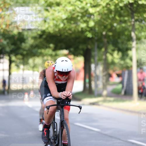 11.08.2024 - GEWOBA Citytriathlon Bremen H.Heesch http://msf.ph/oto/6770517 11.08.2024 10:38:13 Radfahren 3, 52, 56, 94, 95 meine-sportfotos.de