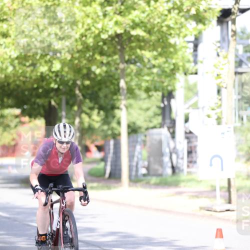 11.08.2024 - GEWOBA Citytriathlon Bremen H.Heesch http://msf.ph/oto/6770525 11.08.2024 10:45:12 Radfahren 13, 51, 54, 97 meine-sportfotos.de