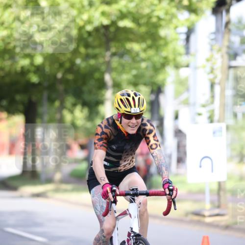 11.08.2024 - GEWOBA Citytriathlon Bremen H.Heesch http://msf.ph/oto/6770529 11.08.2024 10:38:13 Radfahren 3, 52, 56, 94, 95 meine-sportfotos.de