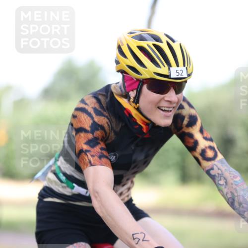 11.08.2024 - GEWOBA Citytriathlon Bremen H.Heesch http://msf.ph/oto/6770559 11.08.2024 10:38:14 Radfahren 3, 52, 56, 94, 95 meine-sportfotos.de