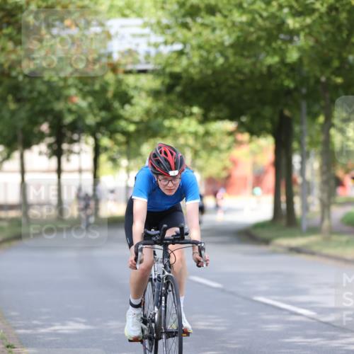 11.08.2024 - GEWOBA Citytriathlon Bremen H.Heesch http://msf.ph/oto/6770567 11.08.2024 10:38:18 Radfahren 3, 11, 29, 52, 56, 94, 95 meine-sportfotos.de