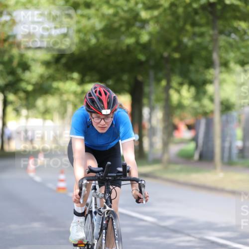 11.08.2024 - GEWOBA Citytriathlon Bremen H.Heesch http://msf.ph/oto/6770586 11.08.2024 10:38:19 Radfahren 3, 11, 29, 52, 56, 58, 94, 95 meine-sportfotos.de