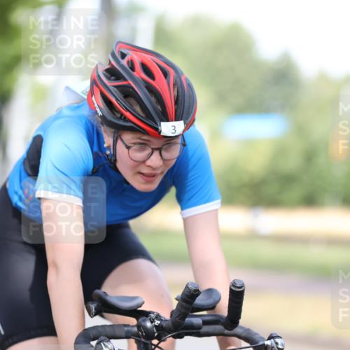 11.08.2024 - GEWOBA Citytriathlon Bremen H.Heesch http://msf.ph/oto/6770621 11.08.2024 10:38:19 Radfahren 3, 11, 29, 52, 56, 58, 94, 95 meine-sportfotos.de