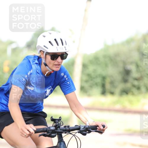 11.08.2024 - GEWOBA Citytriathlon Bremen H.Heesch http://msf.ph/oto/6770711 11.08.2024 10:45:24 Radfahren 51, 93 meine-sportfotos.de