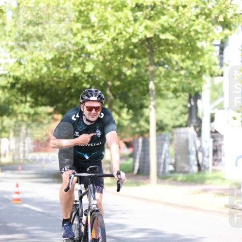 11.08.2024 - GEWOBA Citytriathlon Bremen H.Heesch http://msf.ph/oto/6770749 11.08.2024 10:45:30 Radfahren 51, 93 meine-sportfotos.de