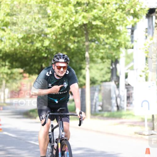 11.08.2024 - GEWOBA Citytriathlon Bremen H.Heesch http://msf.ph/oto/6770755 11.08.2024 10:45:30 Radfahren 51, 93 meine-sportfotos.de