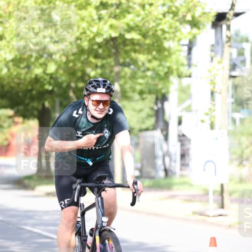 11.08.2024 - GEWOBA Citytriathlon Bremen H.Heesch http://msf.ph/oto/6770761 11.08.2024 10:45:30 Radfahren 51, 93 meine-sportfotos.de