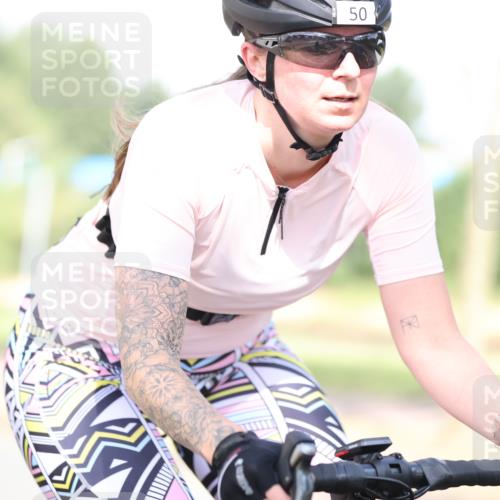 11.08.2024 - GEWOBA Citytriathlon Bremen H.Heesch http://msf.ph/oto/6770848 11.08.2024 10:45:52 Radfahren 50 meine-sportfotos.de
