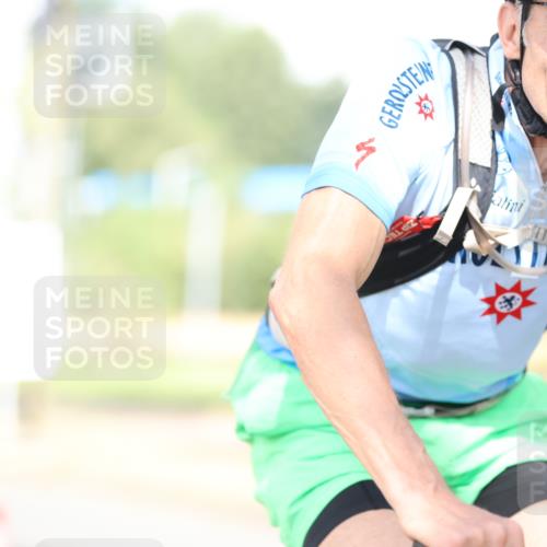 11.08.2024 - GEWOBA Citytriathlon Bremen H.Heesch http://msf.ph/oto/6770905 11.08.2024 10:46:11 Radfahren 111 meine-sportfotos.de