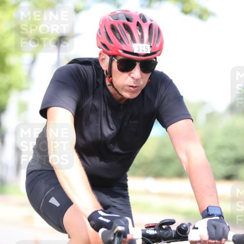 11.08.2024 - GEWOBA Citytriathlon Bremen H.Heesch http://msf.ph/oto/6771150 11.08.2024 10:48:06 Radfahren 115 meine-sportfotos.de