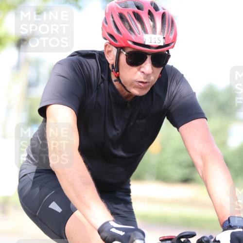 11.08.2024 - GEWOBA Citytriathlon Bremen H.Heesch http://msf.ph/oto/6771154 11.08.2024 10:48:06 Radfahren 115 meine-sportfotos.de