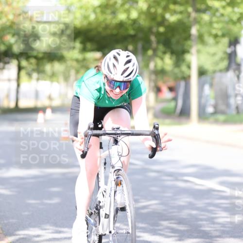 11.08.2024 - GEWOBA Citytriathlon Bremen H.Heesch http://msf.ph/oto/6771226 11.08.2024 10:48:29 Radfahren 14 meine-sportfotos.de
