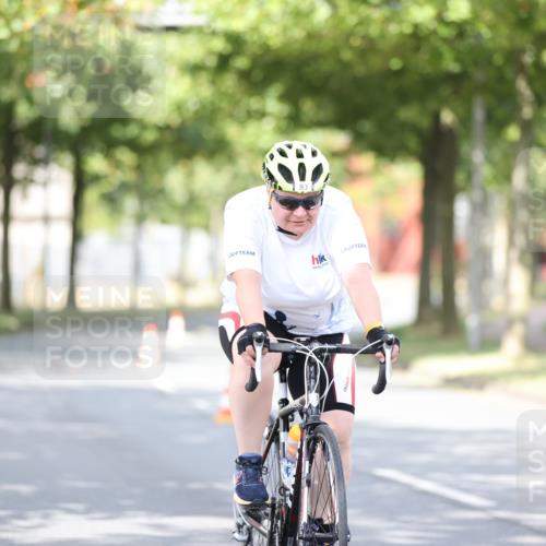 11.08.2024 - GEWOBA Citytriathlon Bremen H.Heesch http://msf.ph/oto/6771358 11.08.2024 10:49:12 Radfahren 83 meine-sportfotos.de