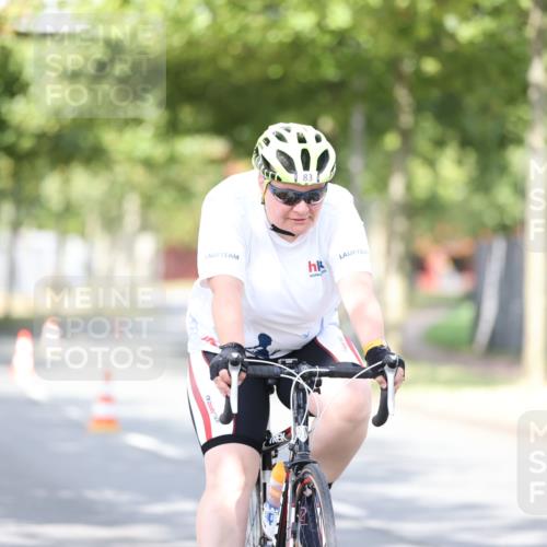 11.08.2024 - GEWOBA Citytriathlon Bremen H.Heesch http://msf.ph/oto/6771373 11.08.2024 10:49:13 Radfahren 83 meine-sportfotos.de