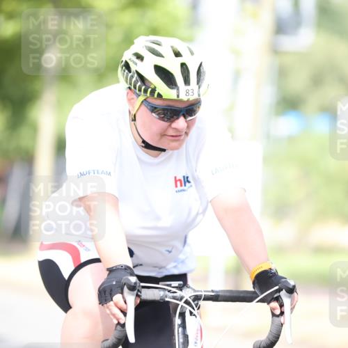 11.08.2024 - GEWOBA Citytriathlon Bremen H.Heesch http://msf.ph/oto/6771399 11.08.2024 10:49:13 Radfahren 83 meine-sportfotos.de