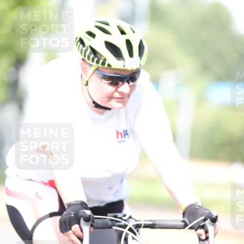11.08.2024 - GEWOBA Citytriathlon Bremen H.Heesch http://msf.ph/oto/6771406 11.08.2024 10:49:13 Radfahren 83 meine-sportfotos.de