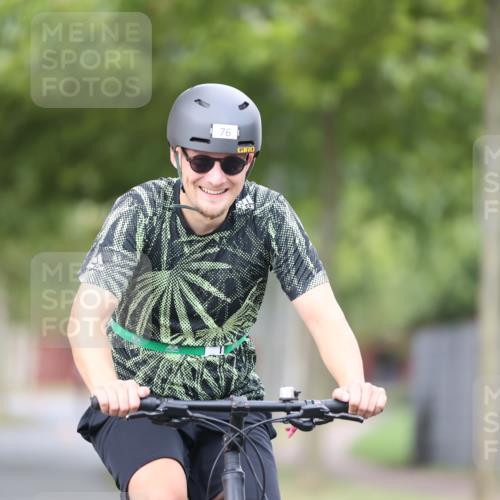 11.08.2024 - GEWOBA Citytriathlon Bremen H.Heesch http://msf.ph/oto/6771518 11.08.2024 10:51:08 Radfahren 90 meine-sportfotos.de