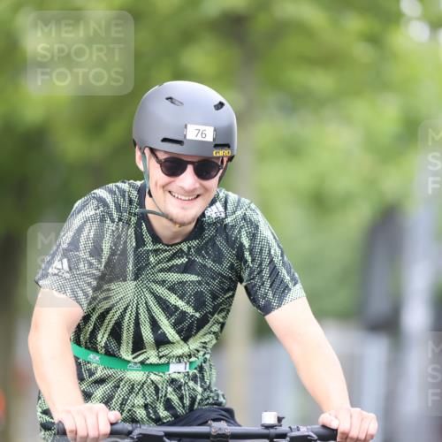 11.08.2024 - GEWOBA Citytriathlon Bremen H.Heesch http://msf.ph/oto/6771525 11.08.2024 10:51:08 Radfahren 90 meine-sportfotos.de