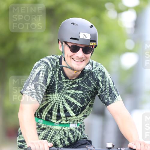 11.08.2024 - GEWOBA Citytriathlon Bremen H.Heesch http://msf.ph/oto/6771530 11.08.2024 10:51:08 Radfahren 90 meine-sportfotos.de