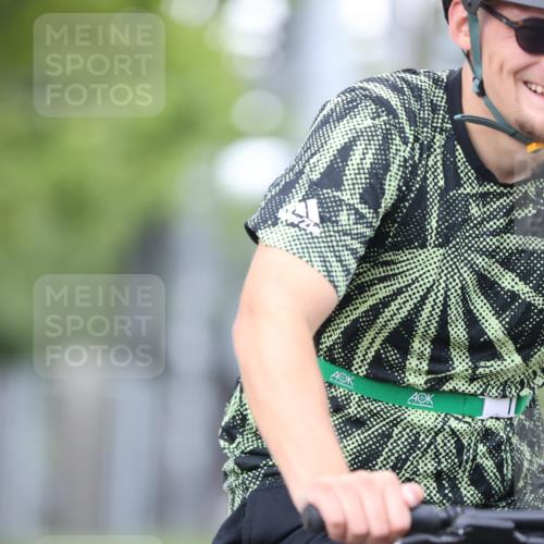 11.08.2024 - GEWOBA Citytriathlon Bremen H.Heesch http://msf.ph/oto/6771538 11.08.2024 10:51:08 Radfahren 90 meine-sportfotos.de