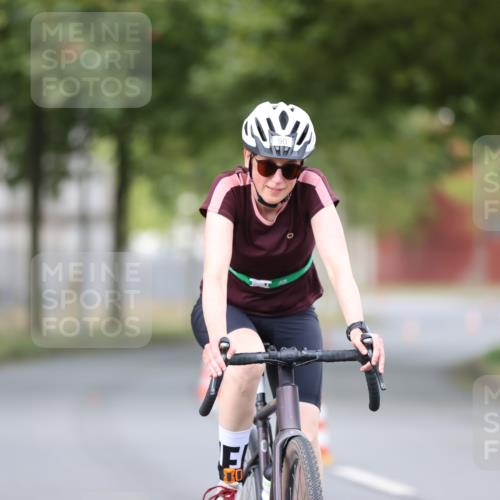 11.08.2024 - GEWOBA Citytriathlon Bremen H.Heesch http://msf.ph/oto/6771553 11.08.2024 10:51:25 Radfahren 90 meine-sportfotos.de