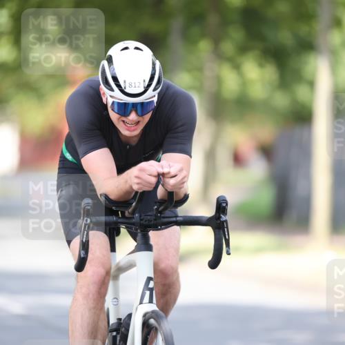 11.08.2024 - GEWOBA Citytriathlon Bremen H.Heesch http://msf.ph/oto/6771741 11.08.2024 11:34:25 Radfahren 812 meine-sportfotos.de