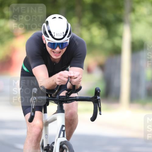 11.08.2024 - GEWOBA Citytriathlon Bremen H.Heesch http://msf.ph/oto/6771744 11.08.2024 11:34:25 Radfahren 812 meine-sportfotos.de
