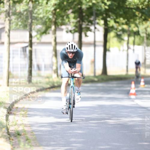 11.08.2024 - GEWOBA Citytriathlon Bremen H.Heesch http://msf.ph/oto/6771783 11.08.2024 11:35:23 Radfahren 817, 862, 934 meine-sportfotos.de