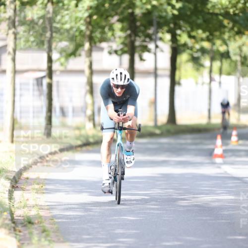 11.08.2024 - GEWOBA Citytriathlon Bremen H.Heesch http://msf.ph/oto/6771787 11.08.2024 11:35:23 Radfahren 817, 862, 934 meine-sportfotos.de