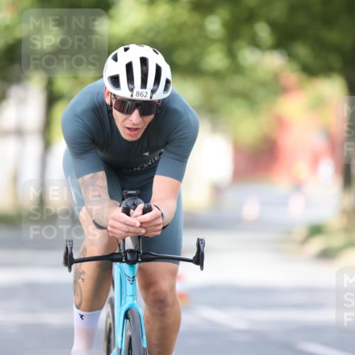 11.08.2024 - GEWOBA Citytriathlon Bremen H.Heesch http://msf.ph/oto/6771819 11.08.2024 11:35:24 Radfahren 817, 862, 934 meine-sportfotos.de