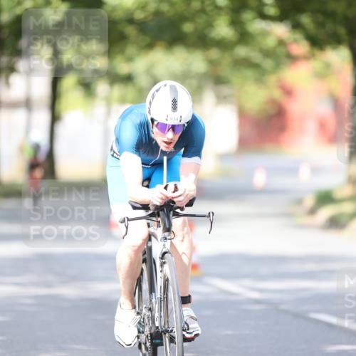 11.08.2024 - GEWOBA Citytriathlon Bremen H.Heesch http://msf.ph/oto/6771859 11.08.2024 11:35:30 Radfahren 817, 862, 934 meine-sportfotos.de