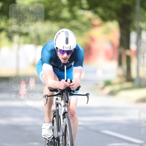 11.08.2024 - GEWOBA Citytriathlon Bremen H.Heesch http://msf.ph/oto/6771872 11.08.2024 11:35:30 Radfahren 817, 862, 934 meine-sportfotos.de