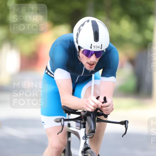 11.08.2024 - GEWOBA Citytriathlon Bremen H.Heesch http://msf.ph/oto/6771891 11.08.2024 11:35:30 Radfahren 817, 862, 934 meine-sportfotos.de