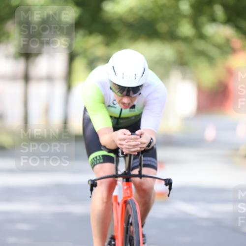 11.08.2024 - GEWOBA Citytriathlon Bremen H.Heesch http://msf.ph/oto/6771914 11.08.2024 11:35:34 Radfahren 817, 862, 934 meine-sportfotos.de