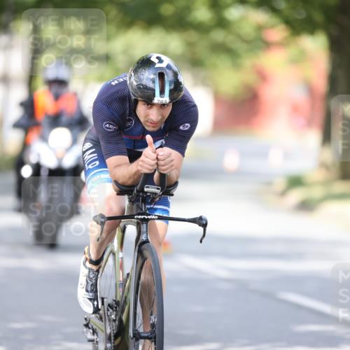 11.08.2024 - GEWOBA Citytriathlon Bremen H.Heesch http://msf.ph/oto/6771967 11.08.2024 11:35:50 Radfahren 783 meine-sportfotos.de