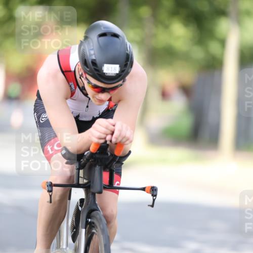 11.08.2024 - GEWOBA Citytriathlon Bremen H.Heesch http://msf.ph/oto/6772079 11.08.2024 11:36:24 Radfahren 762, 818, 917 meine-sportfotos.de