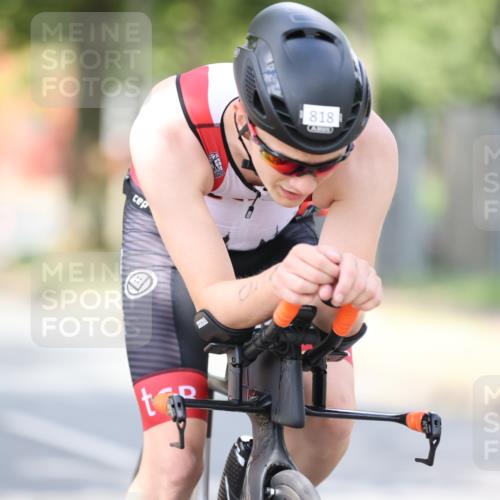 11.08.2024 - GEWOBA Citytriathlon Bremen H.Heesch http://msf.ph/oto/6772088 11.08.2024 11:36:24 Radfahren 762, 818, 917 meine-sportfotos.de