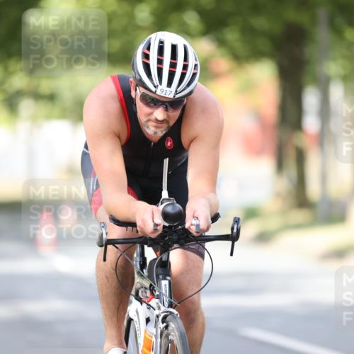 11.08.2024 - GEWOBA Citytriathlon Bremen H.Heesch http://msf.ph/oto/6772104 11.08.2024 11:36:37 Radfahren 794, 818, 917 meine-sportfotos.de