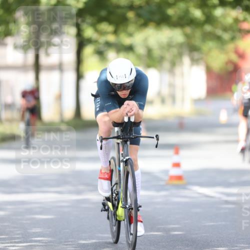 11.08.2024 - GEWOBA Citytriathlon Bremen H.Heesch http://msf.ph/oto/6772431 11.08.2024 11:37:53 Radfahren 751, 804, 856, 898 meine-sportfotos.de