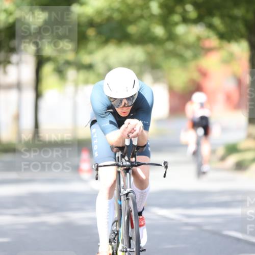 11.08.2024 - GEWOBA Citytriathlon Bremen H.Heesch http://msf.ph/oto/6772444 11.08.2024 11:37:53 Radfahren 751, 804, 856, 898 meine-sportfotos.de