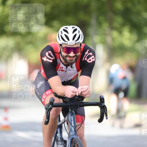 11.08.2024 - GEWOBA Citytriathlon Bremen H.Heesch http://msf.ph/oto/6772499 11.08.2024 11:37:57 Radfahren 751, 804, 898 meine-sportfotos.de