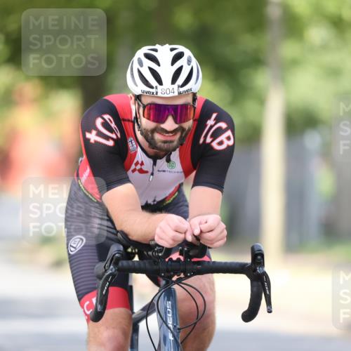 11.08.2024 - GEWOBA Citytriathlon Bremen H.Heesch http://msf.ph/oto/6772507 11.08.2024 11:37:57 Radfahren 751, 804, 898 meine-sportfotos.de