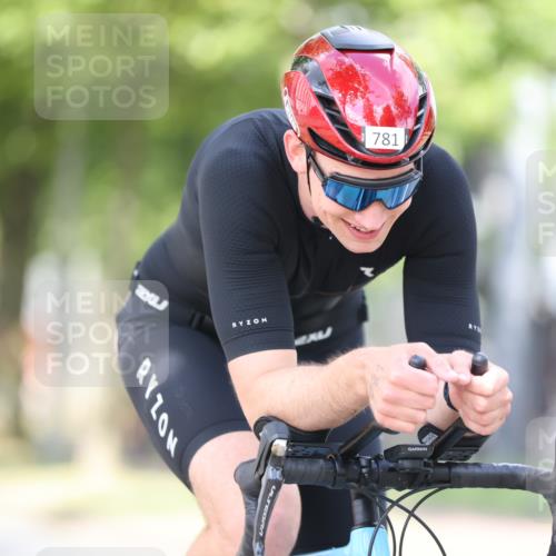 11.08.2024 - GEWOBA Citytriathlon Bremen H.Heesch http://msf.ph/oto/6772574 11.08.2024 11:38:26 Radfahren 781, 791 meine-sportfotos.de