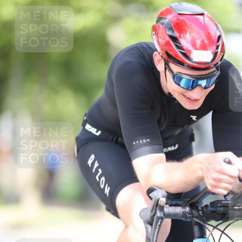 11.08.2024 - GEWOBA Citytriathlon Bremen H.Heesch http://msf.ph/oto/6772577 11.08.2024 11:38:26 Radfahren 781, 791 meine-sportfotos.de