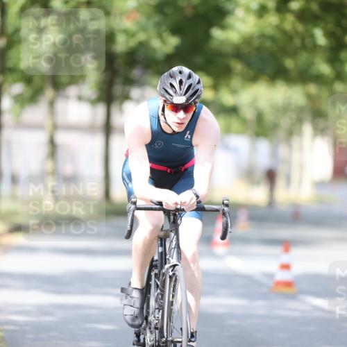 11.08.2024 - GEWOBA Citytriathlon Bremen H.Heesch http://msf.ph/oto/6772589 11.08.2024 11:38:31 Radfahren 769, 781, 791, 824 meine-sportfotos.de