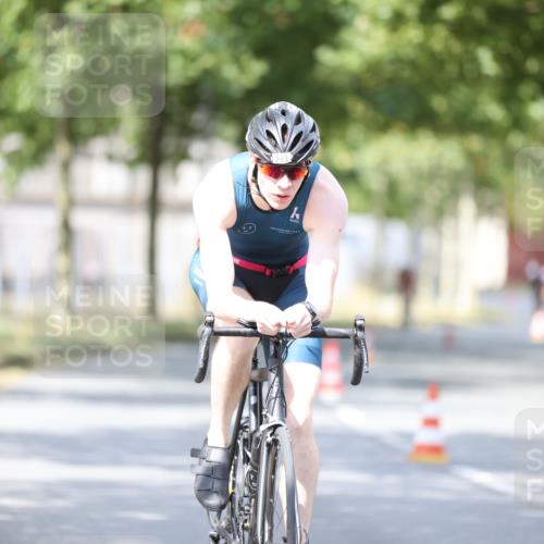 11.08.2024 - GEWOBA Citytriathlon Bremen H.Heesch http://msf.ph/oto/6772592 11.08.2024 11:38:31 Radfahren 769, 781, 791, 824 meine-sportfotos.de