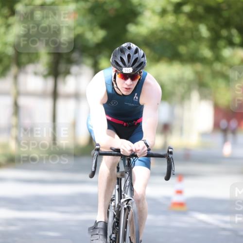 11.08.2024 - GEWOBA Citytriathlon Bremen H.Heesch http://msf.ph/oto/6772598 11.08.2024 11:38:31 Radfahren 769, 781, 791, 824 meine-sportfotos.de