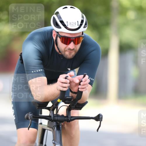 11.08.2024 - GEWOBA Citytriathlon Bremen H.Heesch http://msf.ph/oto/6772729 11.08.2024 11:38:42 Radfahren 769, 791, 824, 1038 meine-sportfotos.de